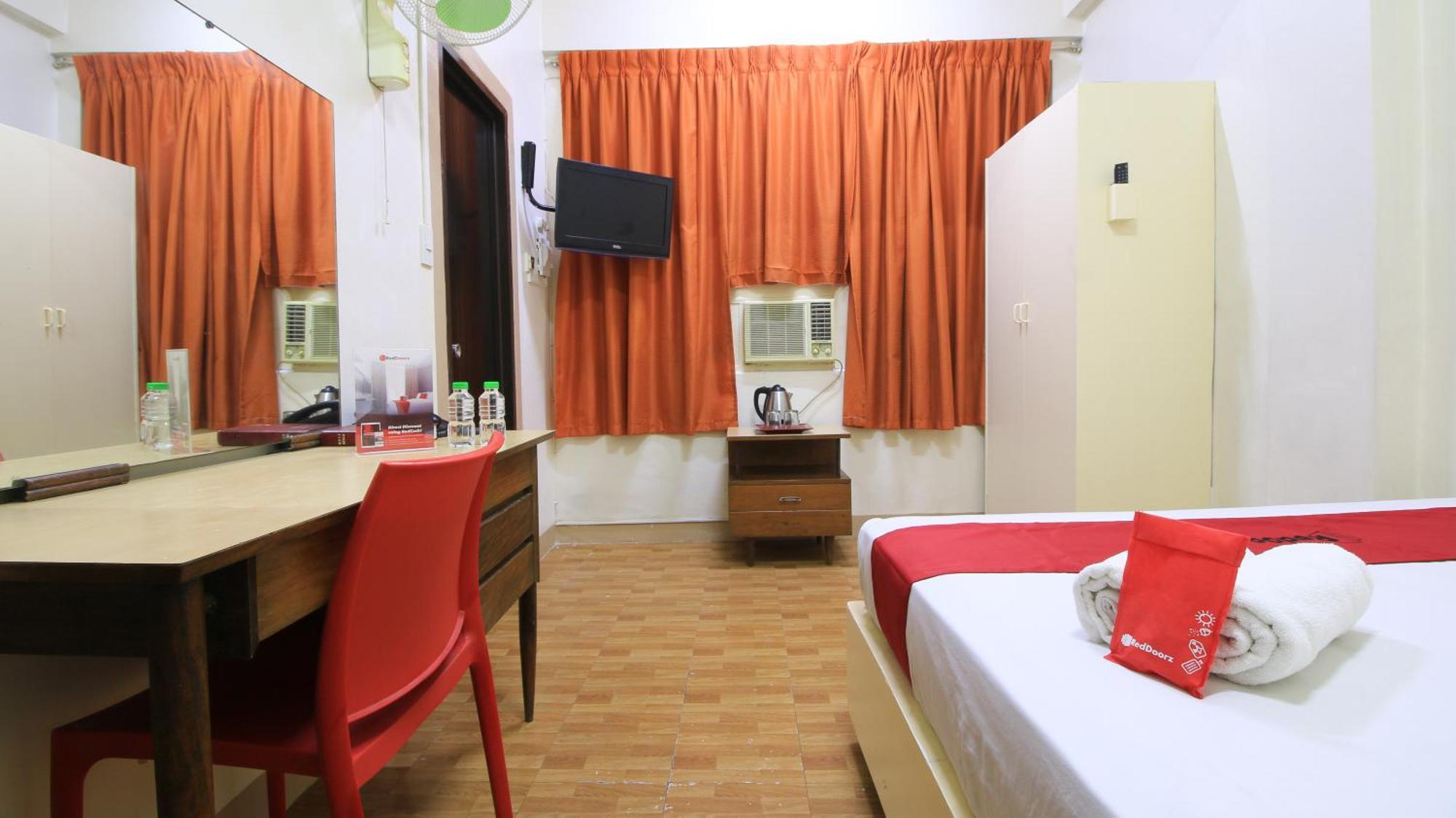 Reddoorz Plus @ Chinatown Binondo Manila Exterior photo