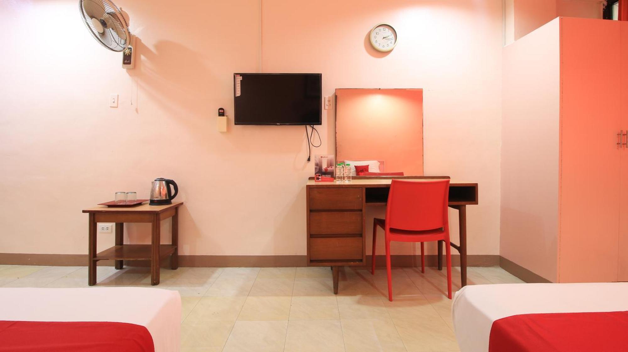 Reddoorz Plus @ Chinatown Binondo Manila Exterior photo