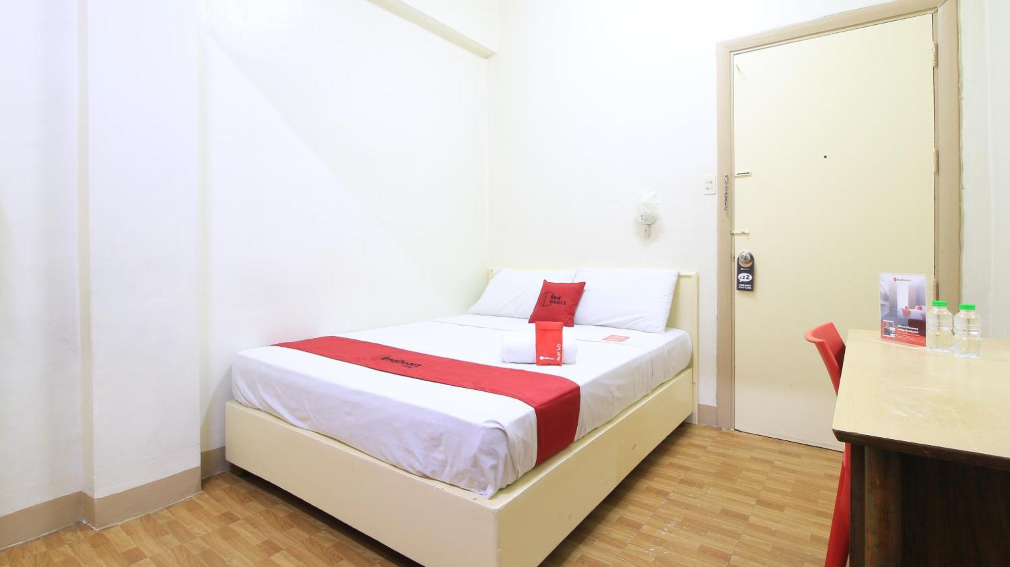Reddoorz Plus @ Chinatown Binondo Manila Exterior photo
