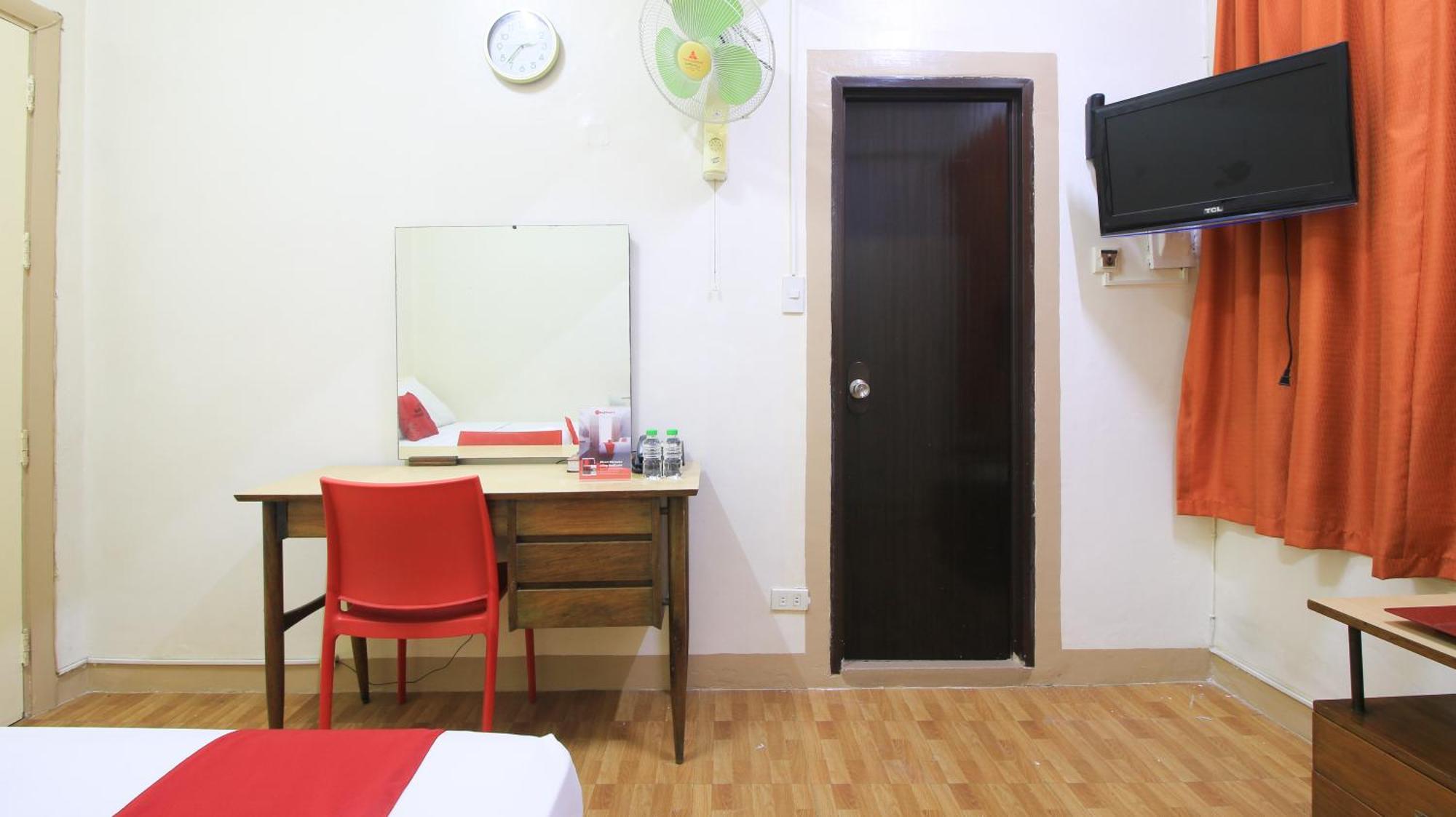 Reddoorz Plus @ Chinatown Binondo Manila Exterior photo