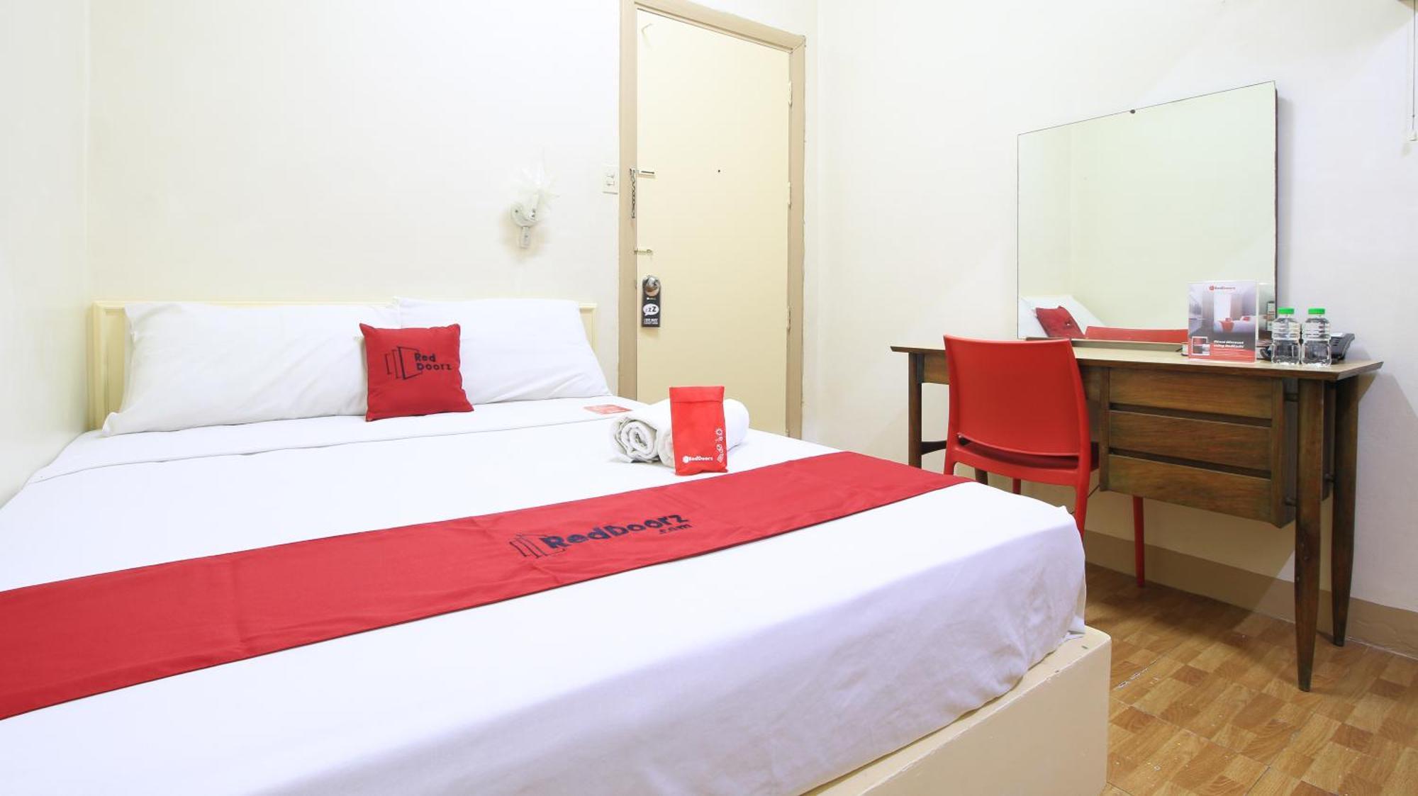 Reddoorz Plus @ Chinatown Binondo Manila Exterior photo