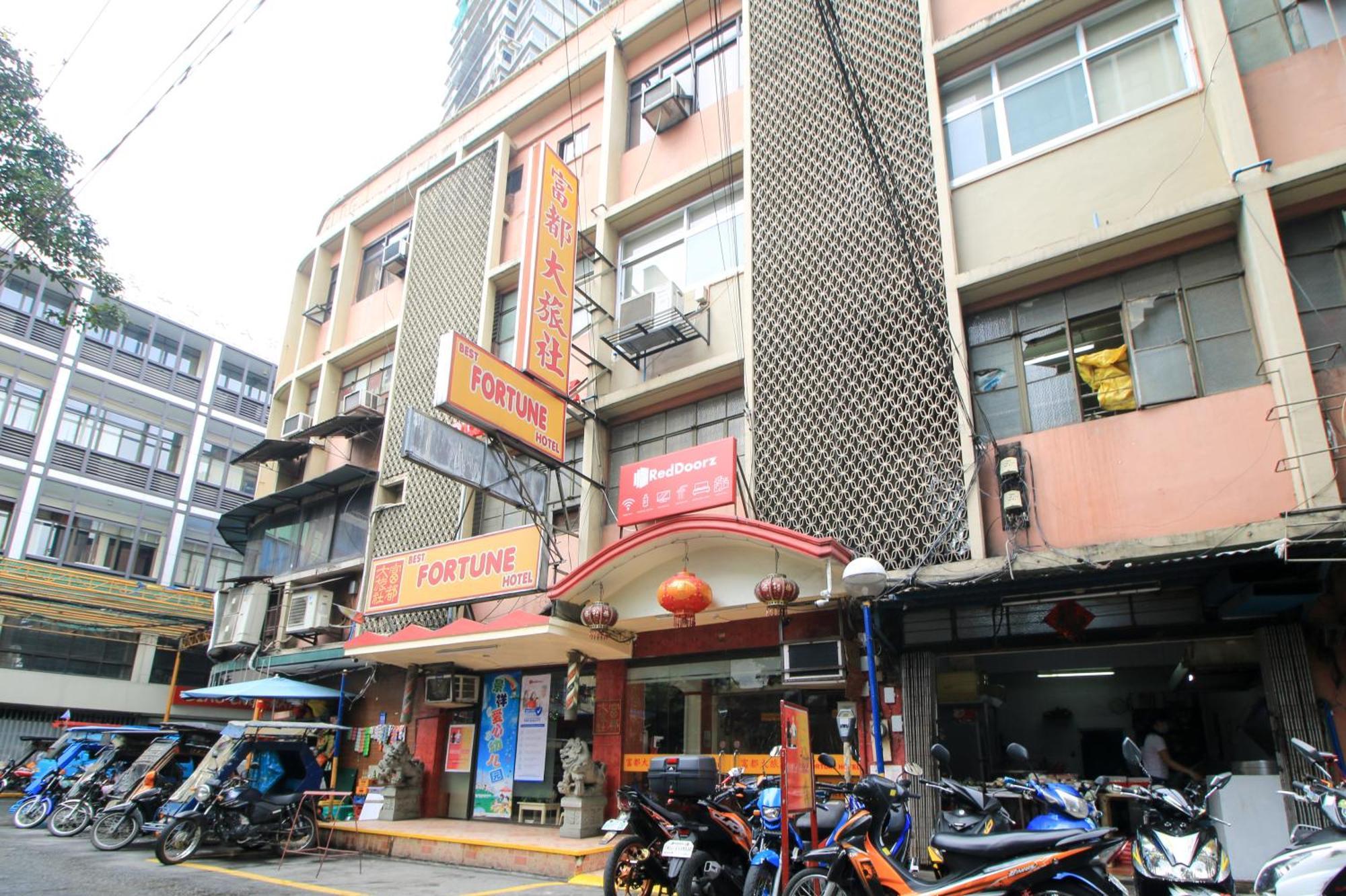 Reddoorz Plus @ Chinatown Binondo Manila Exterior photo