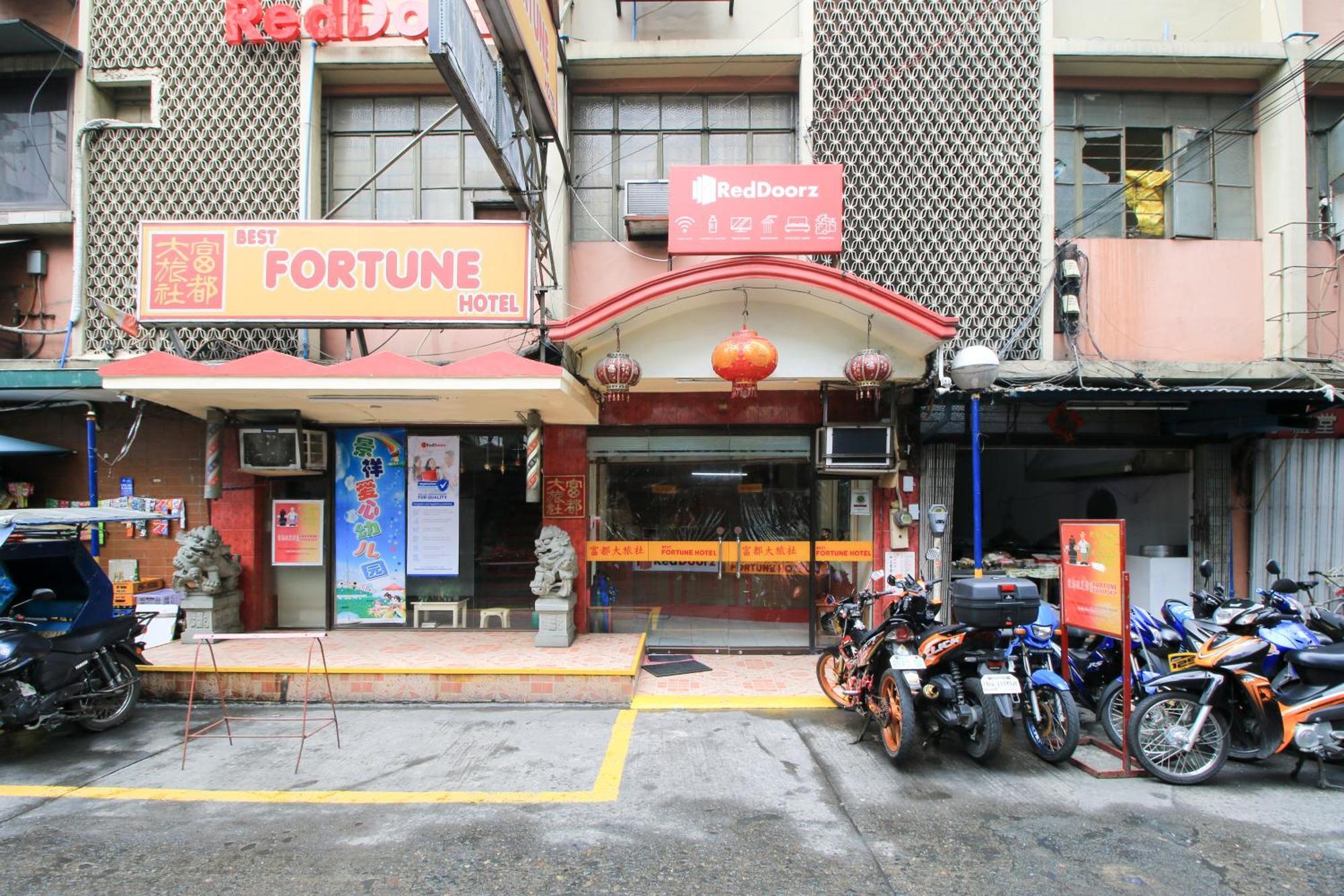 Reddoorz Plus @ Chinatown Binondo Manila Exterior photo