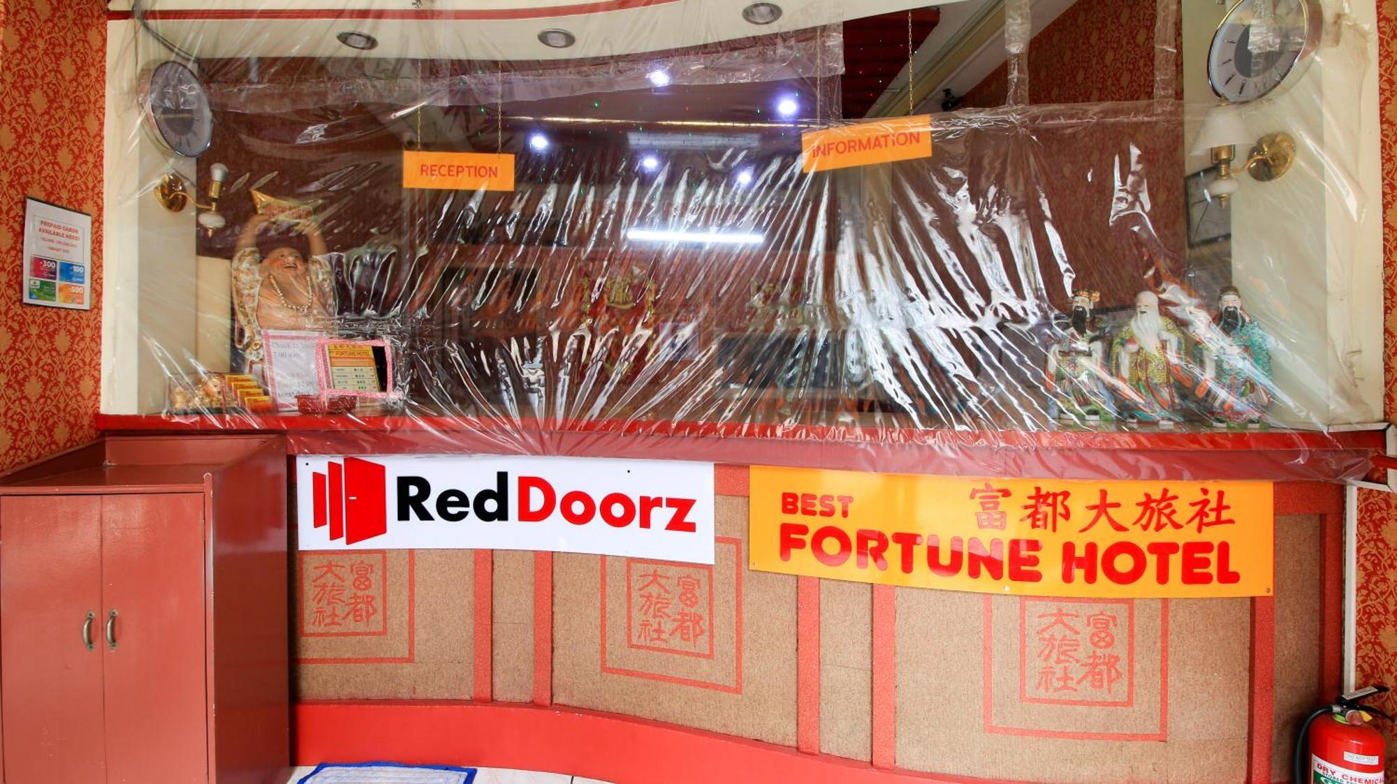 Reddoorz Plus @ Chinatown Binondo Manila Exterior photo
