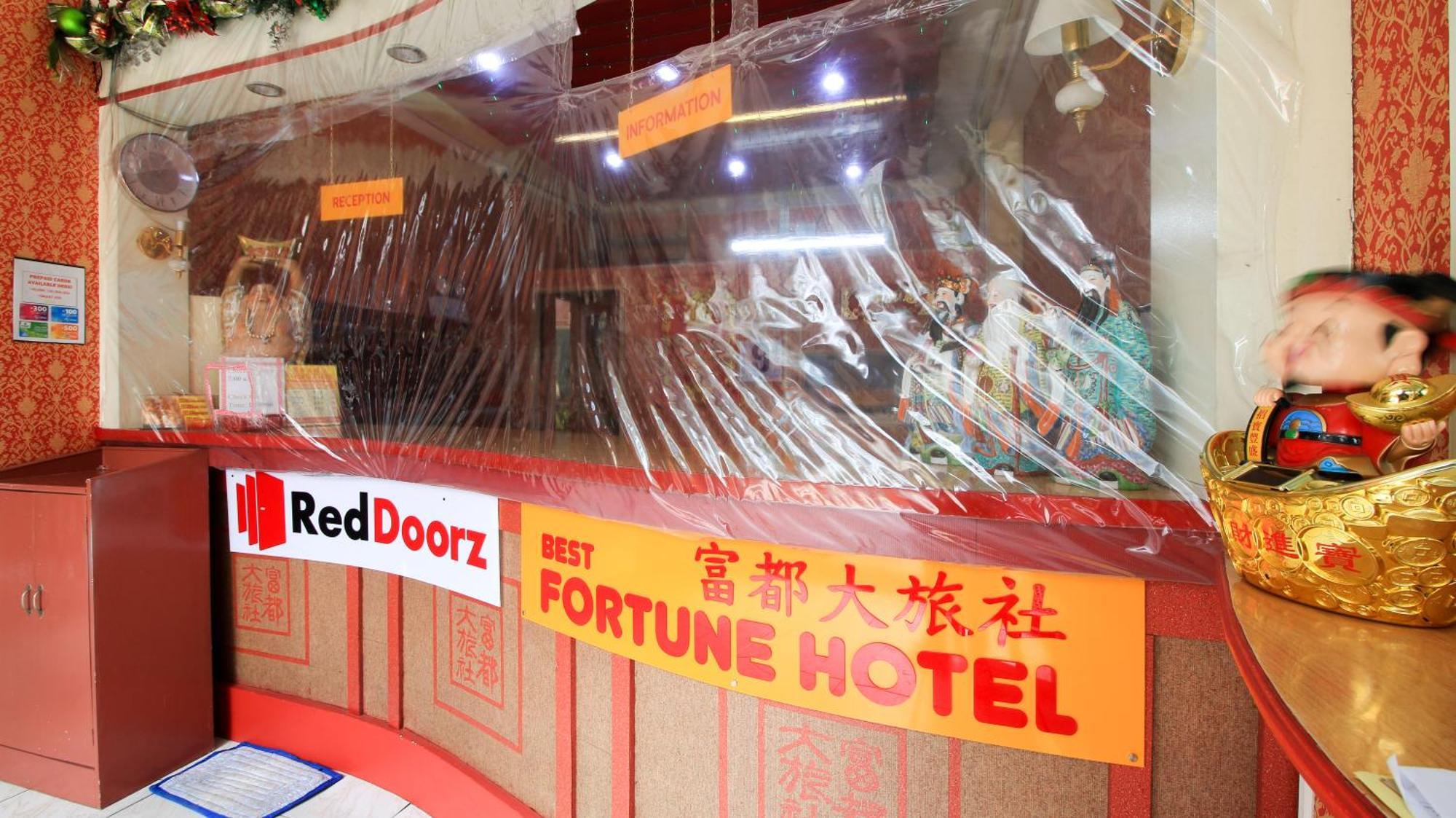 Reddoorz Plus @ Chinatown Binondo Manila Exterior photo